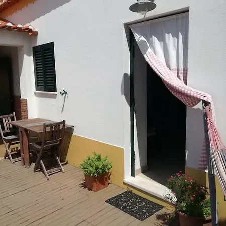Nyaraló Casinha Saloia