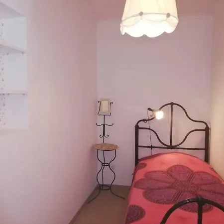 Casinha Saloia Nyaraló *